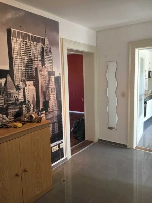 Gepflegte 2,5-Zimmer-Wohnung mit Einbauküche in Landshut