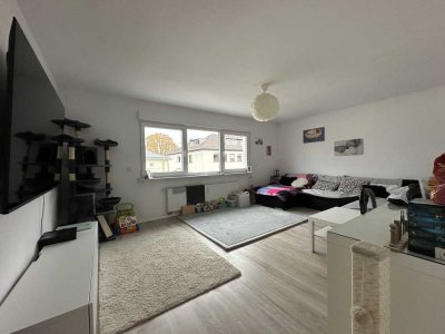 Moderne 3,5 Zimmerwohnung mit Balkon und Stellplatz in zentraler Lage!