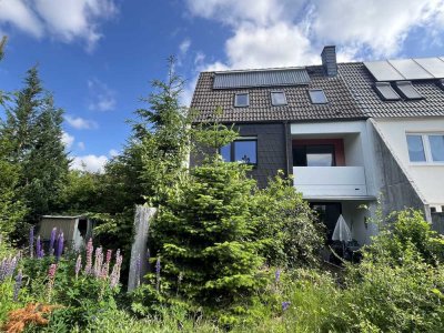 KEINE KÄUFERPROVISION!! Reiheneckhaus mit großem Garten in familienfreundlicher Lage | Garage