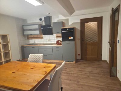 Charmante, renovierte 2-Zimmer-Souterrainwohnung – ruhig & bezugsfertig