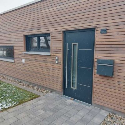 Moderne, helle 2-Zimmer Terrassenwohnung in Erding mit kleinem Garten