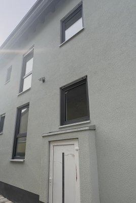 3 Zimmer Dachgeschoss in Zentraler Lage 64297