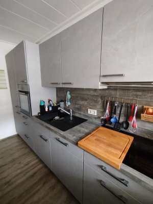 3 Zi Wohnung mit Balkon und Stellplatz