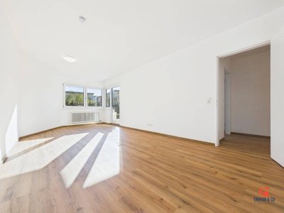 Gartentraum in Bestlage: Generalsanierte 2-Zimmer Wohnung