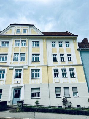 Exklusive, modernisierte 4-Raum-Wohnung mit Balkon in Kempten (Allgäu)