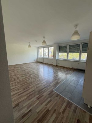 Kurzzeitmiete (01.05–01.08) !!! 1-Zimmer-Wohnung in Mannheim Zentrum