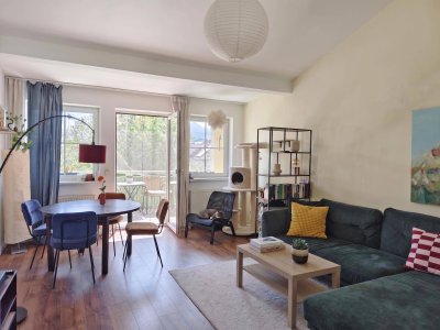 Charmante 2-Zimmer-Dachgeschosswohnung mit Terrasse und Bergblick