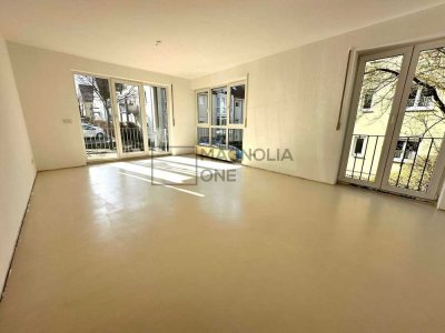Ihr neues Zuhause! Lichtdurchflutete 3 Zimmer Wohnung mit sonnigem Balkon und Außenstellplatz