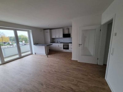 TARP: Moderne 3-Zimmer-Wohnung mit großzügiger Balkonterrasse in gepflegtem Neubau