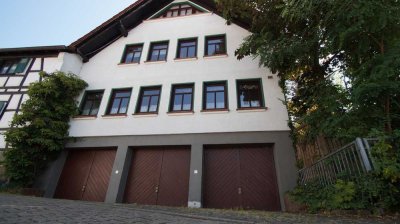 * LARGE SINGE FAMLIY HOME * 
ca. 220 m² / 2386 ft², 5 Bed, 2.5 Bath, 3 Garage, Yard