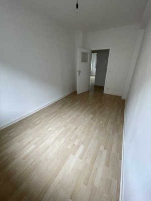 Stilvolle, vollständig renovierte 3,5-Zimmer-Wohnung in Rüttenscheid