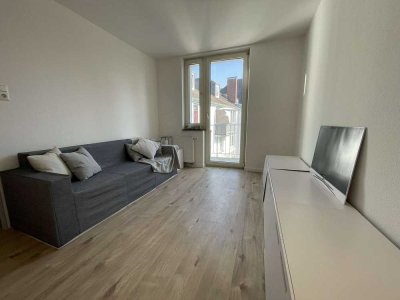Lichtdurchflutete 2-Zimmer-Wohnung mit Balkon & Einbauküche in Aachener Top-Lage