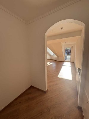 Großzügige Maisonettewohnung in erstklassiger Lage inkl. Stellplatz und Keller