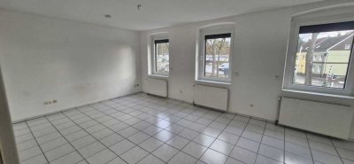 großzügige Appartement-Wohnung in Dünnwald. Gesucht wird eine Person!