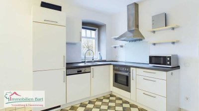 EINZIEHEN & GENIEßEN - 72 M² WOHNUNG MIT KAMINOFEN & EINBAUKÜCHE