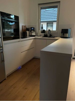 Moderne 4-Zimmer-Maisonettewohnung (Neubau 2023) mit eigenem Eingang und Balkon