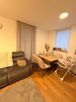 Moderne 3 Zimmer Maisonette Wohnung in Seckenheim