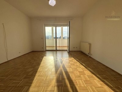 Wohnen mit Wintergarten &amp; Balkon