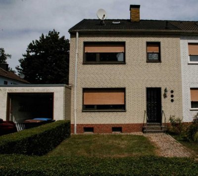 Charmante Doppelhaushälfte in ruhiger Lage von Grevenbroich-Hemmerden