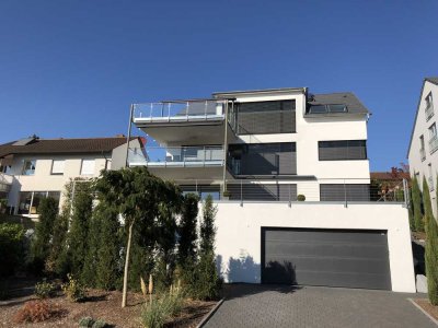 helle Luxuswohnung in Aussichtlage im 1 OG in bestechender SW Lage, Stadtnah