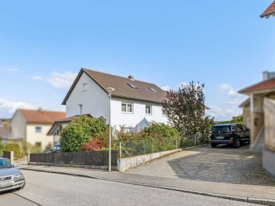 Schönes, vermietetes Zweifamilienhaus in ruhiger Lage in Neufahrn in Niederbayern