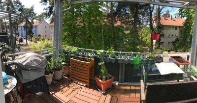 Von privat: Exklusive, geräumige 2-Zimmer-Wohnung mit Balkon in Fürth/Stadeln