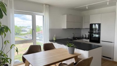 Ankommen, wohlfühlen, bleiben – stilvolle 3-Zimmer-Wohnung mit Loggia ins Grüne