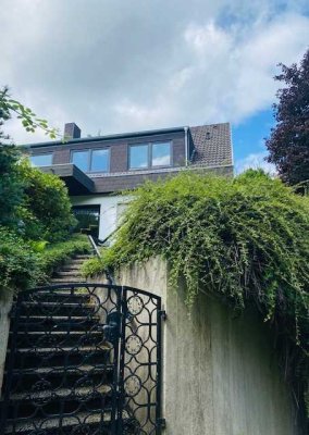 Charmante Maisonette-Wohnung mit Terrasse im Herzen von Essen-Bredeney
