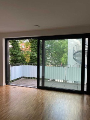 Moderne Wohnung mit 2 Balkonen direkt an der Alster