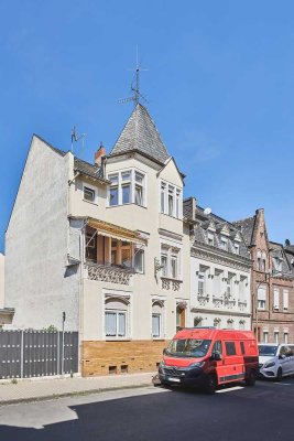 Gepflegtes Zweifamilienhaus mit Garten und Garage 
in Koblenz-Neuendorf zu verkaufen