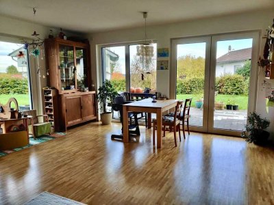 Barrierefreie Dreizimmer-Wohnung im Erdgeschoss mit großem Garten in Seelscheid