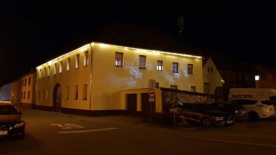 helle und moderne 4 Zimmer in Graben-Neudorf, Ortsteil  Graben Mitte. Super Lage.