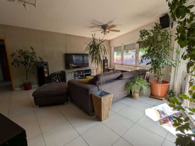 Schöne große 3 Zimmer EG Wohnung mit barrierefreiem Zugang