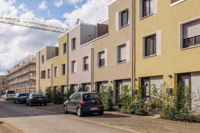 Wohn(t)raum auf zwei Etagen mit Design-Bodenbelag // ZG EG/1.OG , Wohnung 11