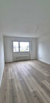 7397 - Erstbezug nach Sanierung! 2-Zimmerwohnung mit Balkon und Garage!