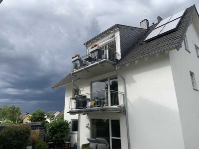Rheinnähe 3 Zimmer Wohnung mit Balkon