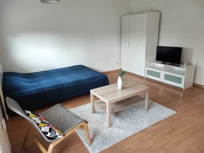 Stylish 1-room flat with balcony and fitted kitchen in Berlin Adlershof