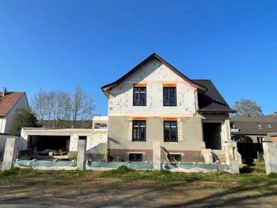 Ihr Traumhaus wartet! Saniertes EFH im Rohbau zur Fertigstellung.