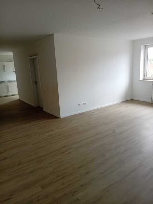 Geräumiges Zuhause für zwei, zentral und gut erreichbar