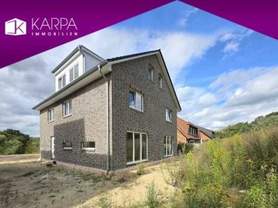 1 von 4: bezugsfertige Neubau - Doppelhaushälfte in Kayhude: Wohnen am Wald mit Alsterlauf