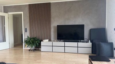 Helle möblierte 3-Zimmer-Wohnung mit Balkon & 2 Stellplätzen in Riedstadt-Erfelden