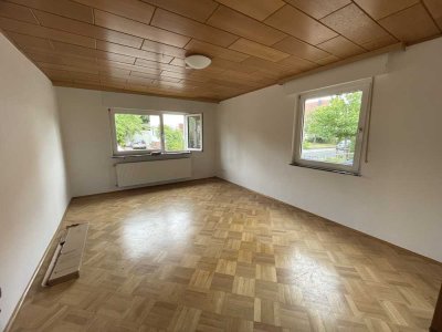 Freundliches 5-Zimmer-Einfamilienhaus mit EBK in Bad Nauheim-Steinfurth
