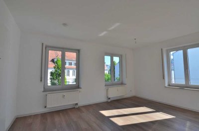 Wunderschöne 2-Zimmer-Dachgeschoss-Wohnung mit Terrasse!