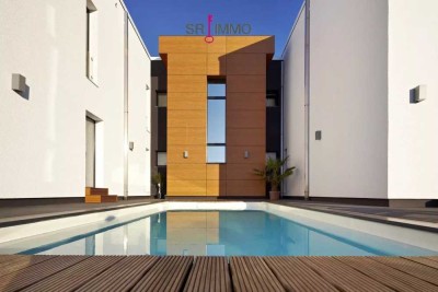 Moderne Familien-Residenz mit Panoramablick