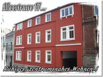 EXKLUSIVE WOHNUNG IM 1.OG*2-RWE-69m²*KÜCHE*KAMIN*ZENTRUM*STELLPLATZ*GARTEN*TOP LAGE*
