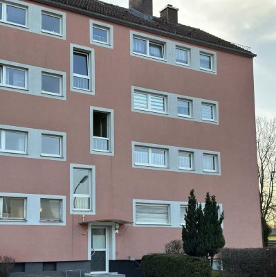 Stilvoll renovierte 2-Zimmer-Wohnung in Hof - ruhig & sofort verfügbar