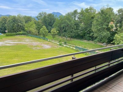 Schöne 2 Zimmerwohnung mit Loggia in Grünlage und mit Fernblick Salzburg Nord „ Alter Bach“