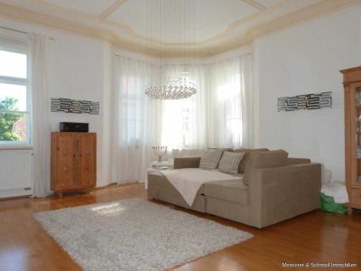 Wunderschöne  3 Zi.-Jugendstilwohnung mit Balkon in Zentrumsnähe!