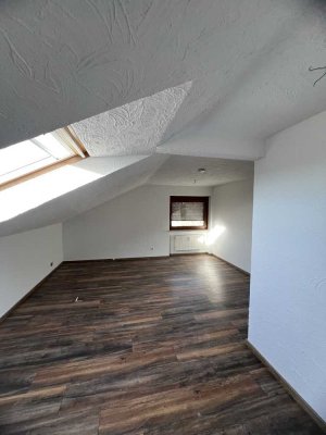 Helle 3-Zimmer Dachgeschosswohnung in Buchen (Odenwald)