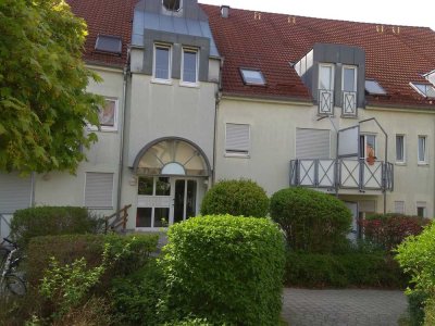 Uninahe gepflegte 1-Zimmer-Wohnung mit Balkon und EBK in Bayreuth